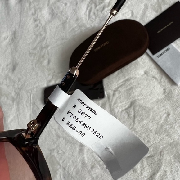 NWT | TOM FORD | cat eye sunglasses - Picture 4 of 7